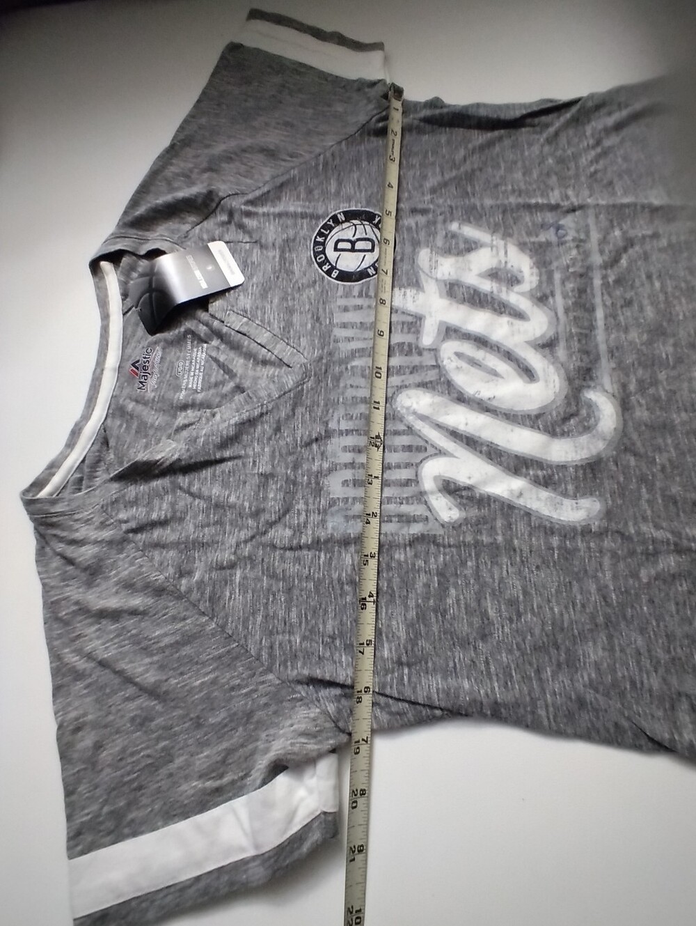 Majestic Women's NBA Brooklyn Nets Grey Logo Tee New Size L - Picture 4 of 5